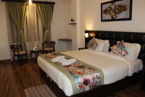 Hotel The Leenor Regency