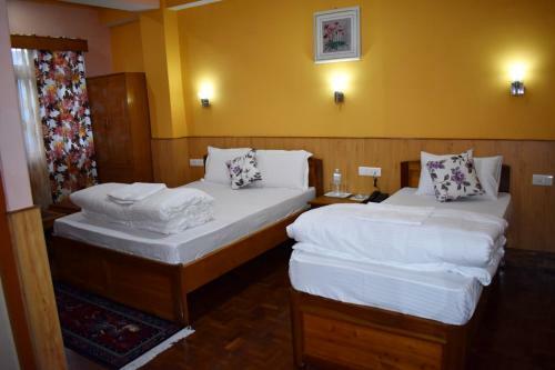 Hotel Alpine Guest House