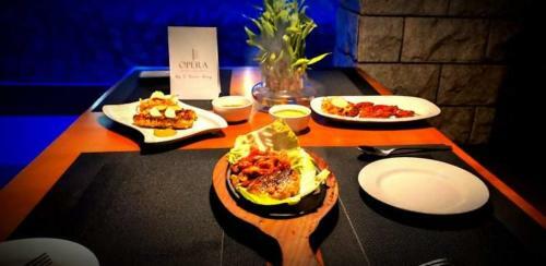 Hotel Opera Hungry Jack