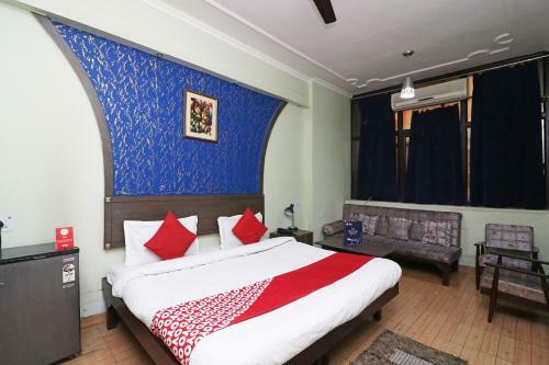 Oyo 24788 Hotel Samrat