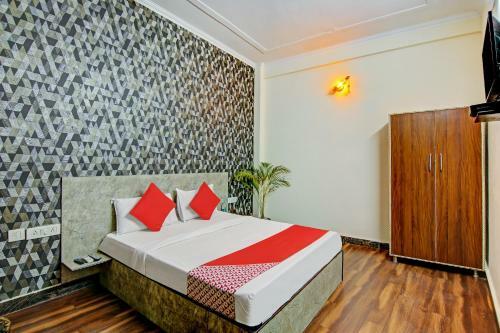 Hotel Oyo 47394 Skyy Inn