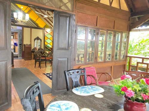 1bhk Antique Wooden House