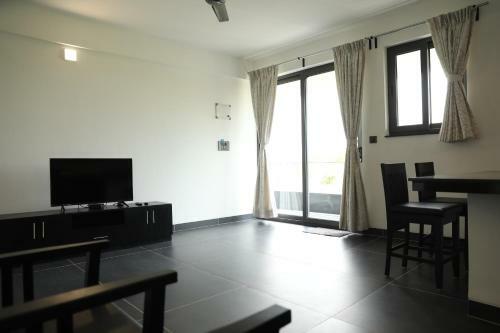 08 Bedroom Entire Villa Apartment Saligao