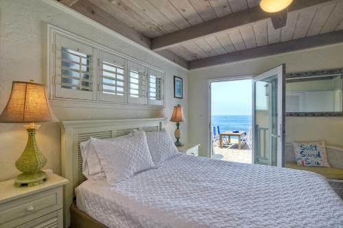 Oceanfront Villa With Private Beach Access, Remodeled Kitchen