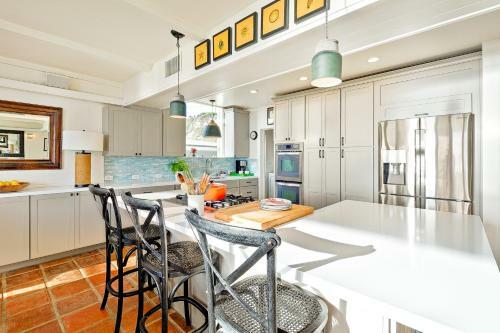 Cape Cod House In Capo Beach