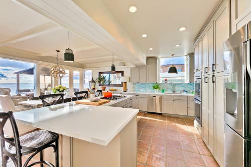 Cape Cod House In Capo Beach