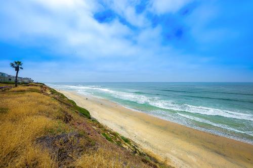 Encinitas Seabluffe Oceanfront Condo