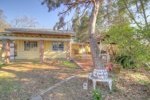 Fsu Square Elevated Work Live Fresno Ranch House