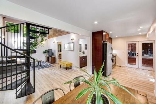 Canyon House