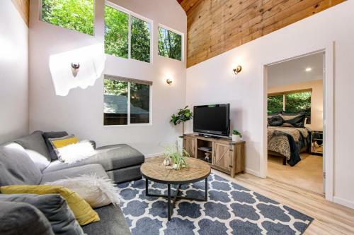 Canyon House
