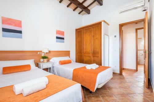 Villa Menorca Fucsia