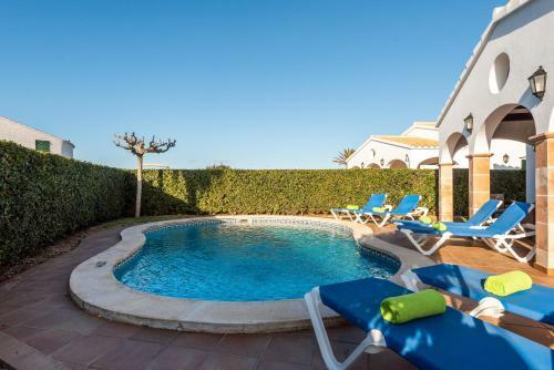 Villa Menorca Fucsia
