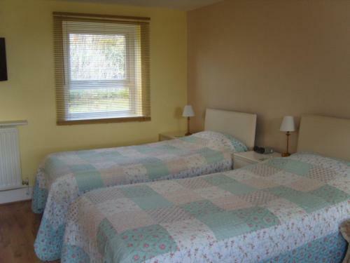 Hostal Bee Cottage Farm Guest House