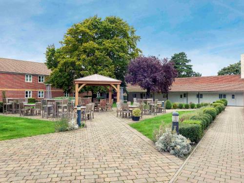 The Lambert Arms - A Bespoke Hotel