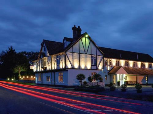 The Lambert Arms - A Bespoke Hotel