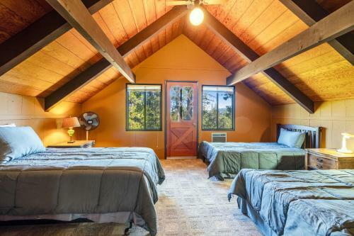 Mountain Springs Hideaway