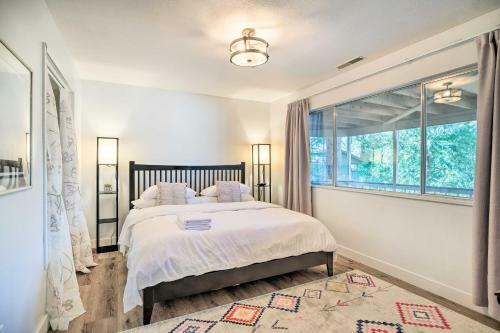 Pine Mountain Cabin With Hot Tub, 2 Mins To Marina!