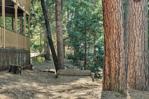 Pine Mountain Cabin With Hot Tub, 2 Mins To Marina!