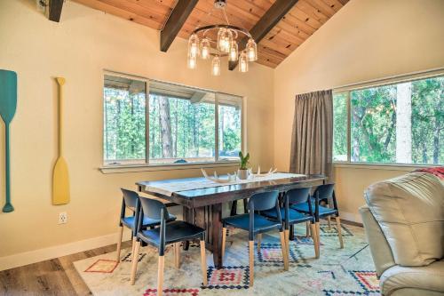 Pine Mountain Cabin With Hot Tub, 2 Mins To Marina!