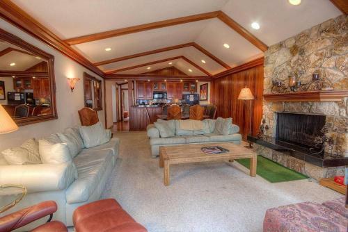 Brockway Beachside Bungalo By Lake Tahoe Accommodations