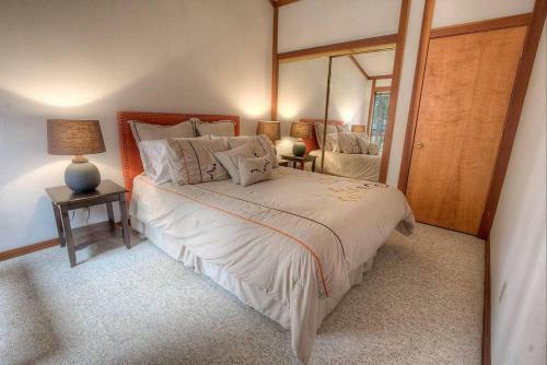 Brockway Beachside Bungalo By Lake Tahoe Accommodations