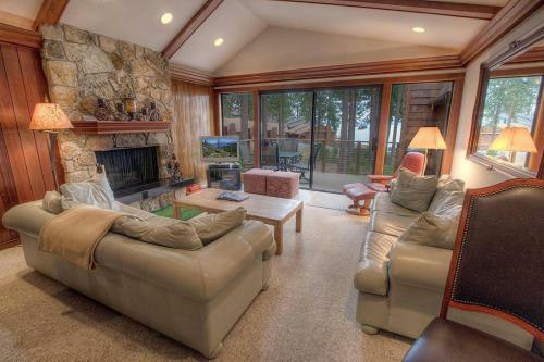 Brockway Beachside Bungalo By Lake Tahoe Accommodations