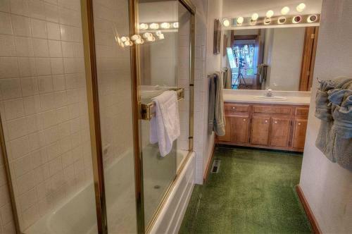 Brockway Beachside Bungalo By Lake Tahoe Accommodations