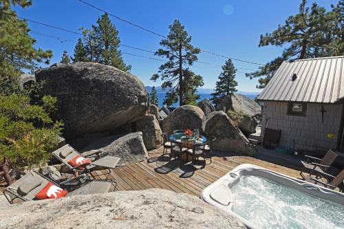Rockpile Treehouse