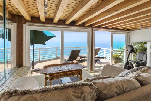 Laguna Beach Oceanfront
