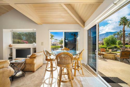 Charming, Redesigned 5 Star Rating With Pool, Spa, Bbq And More