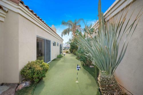 Charming, Redesigned 5 Star Rating With Pool, Spa, Bbq And More