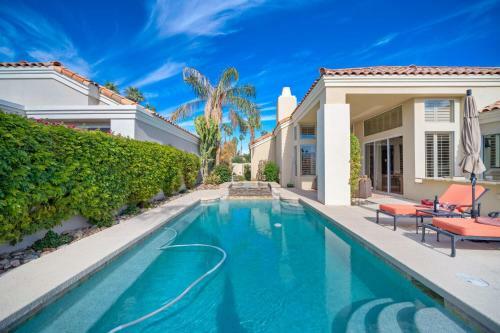 Charming, Redesigned 5 Star Rating With Pool, Spa, Bbq And More