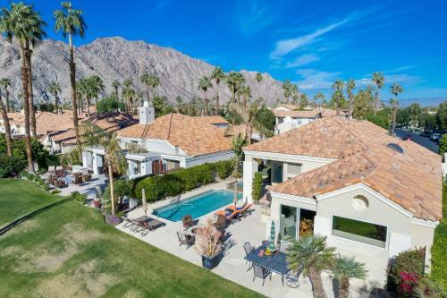 Charming, Redesigned 5 Star Rating With Pool, Spa, Bbq And More