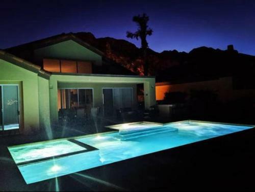 Desert Serenity 5 Star Private Pool-spa-bbq 3br-