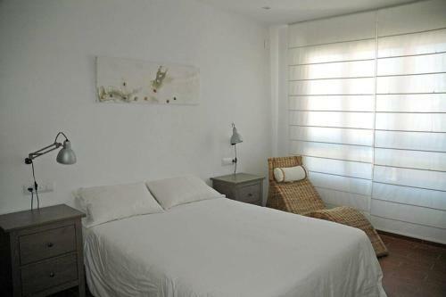 Villa With Pool, 200m From Beach