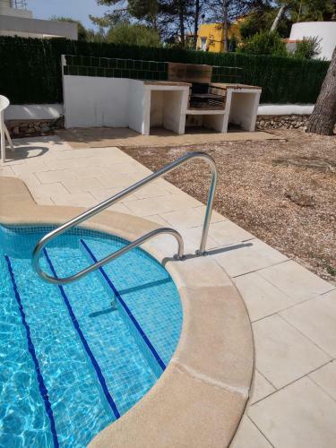 Villa With Pool, 200m From Beach