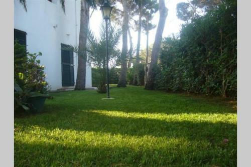 Apartment With Garden And Swimming And Beach