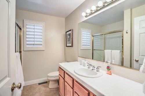 Spacious Lake Arrowhead Retreat With Hot Tub!