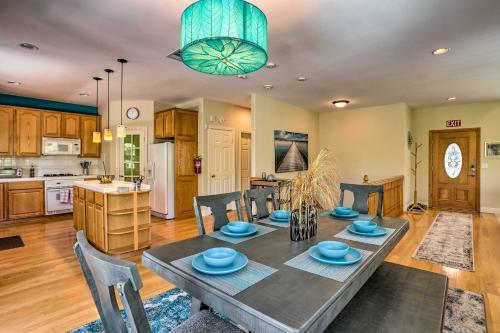 Spacious Lake Arrowhead Retreat With Hot Tub!