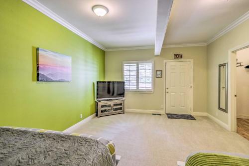 Spacious Lake Arrowhead Retreat With Hot Tub!