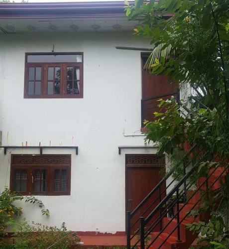 Bed & Breakfast Damanthi Villa