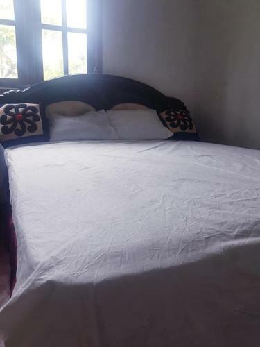 Bed & Breakfast Damanthi Villa