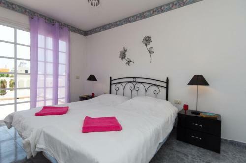 Villa Pan With Private Heated Pool