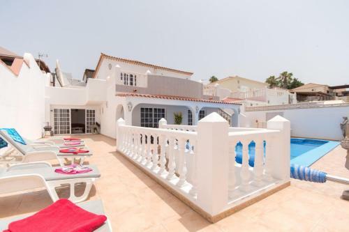 Villa Pan With Private Heated Pool