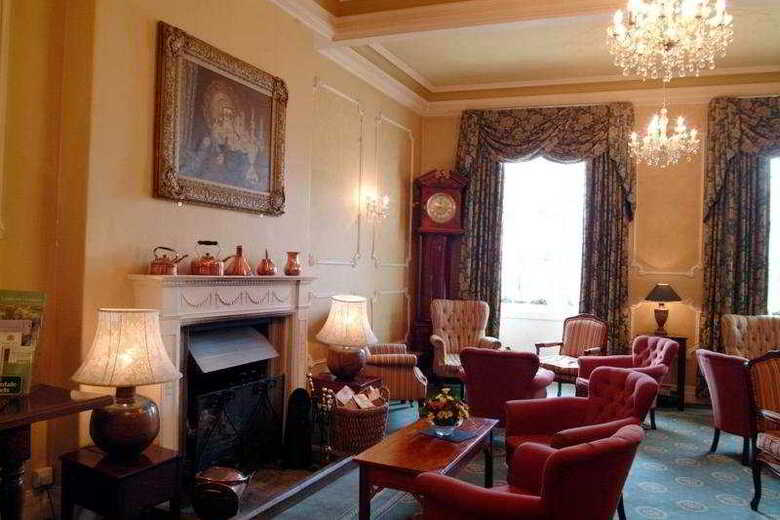 Norfolk Arms Hotel