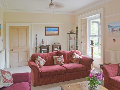 Holly Lodge