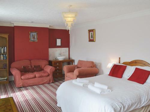 Holly Lodge