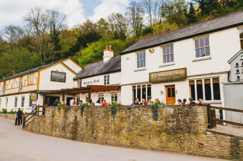 Posada The Saracens Head Inn