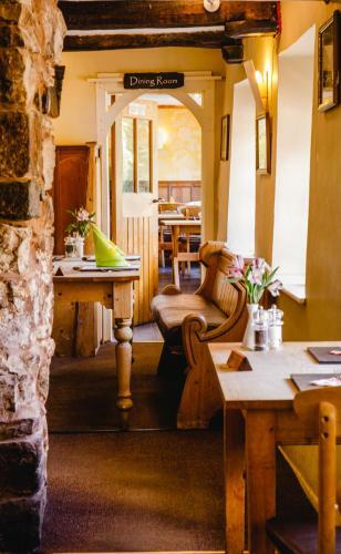 Posada The Saracens Head Inn