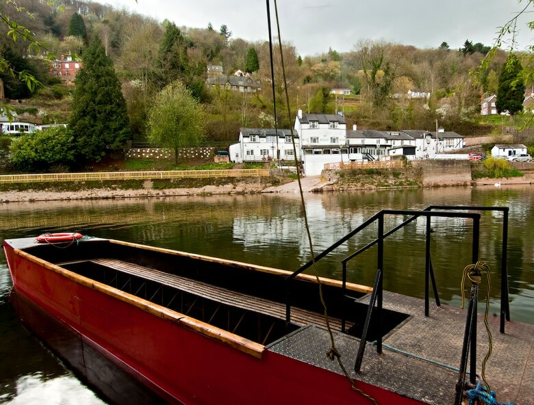 Posada Ye Old Ferrie Inn